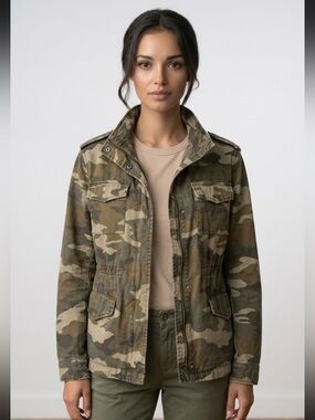 Garage Women's Camouflage Utility Jacket in Green and Brown